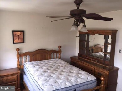 3722 Benson Ave, Halethorpe, MD 21227 - photo 7