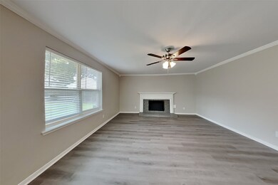 8407 Sunny Ridge Dr, Houston, TX 77095 - photo 4