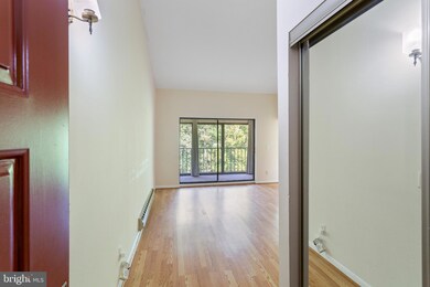 15310 Beaverbrook Ct unit 89-3J, Silver Spring, MD 20906 - photo 5