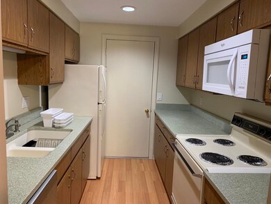 8 academy kitchen