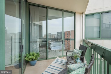 The Griffin Condominium unit 707, Washington, DC 20037 - photo 7