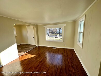 3826 Lowcroft Ave, Lansing, MI 48910 - photo 4