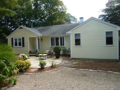 258 Phinneys Ln, Centerville, MA 02632 - photo 2