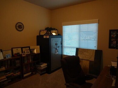 6798 E Andrews Ave, Fresno, CA 93727 - photo 6