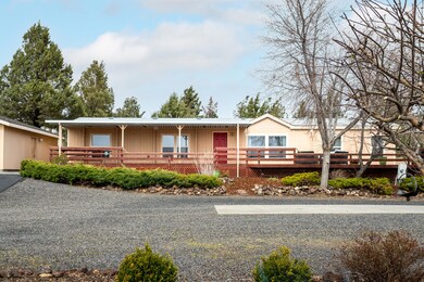 14135 SW Cinder Cone Loop, Terrebonne, OR 97760 - photo 2