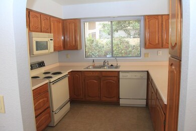 Rhea-kitchen1