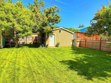 315 E Sewell St, Sundance, WY 82729 - photo 3