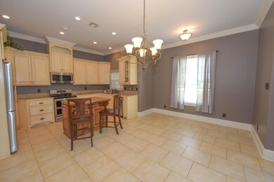 Kitchen/Dining