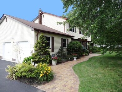 19 Blair Ct garage