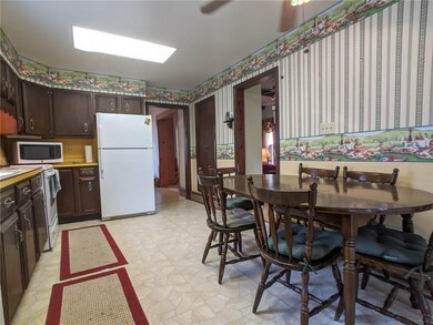 215 N 13th St, Olean, NY 14760 - photo 6