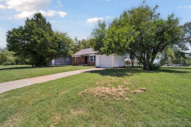 3310 E 23rd St, Tulsa, OK 74114 - photo 3