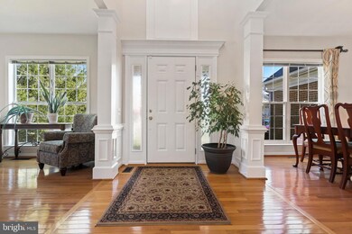 14910 Fruit Tree Ct, Woodbridge, VA 22193 - photo 3