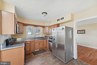 6422 Shady Ln, Falls Church, VA 22042 - photo 7