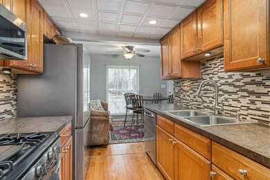 73 Tarryton Ct W_09