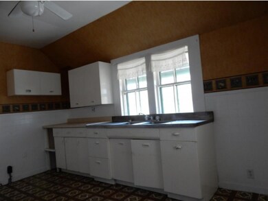 381 Main St, Barton, VT 05822 - photo 5