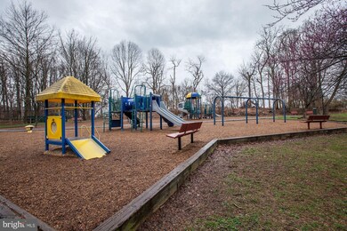 10202 Bushman Dr unit 213, Oakton, VA 22124 - photo 6