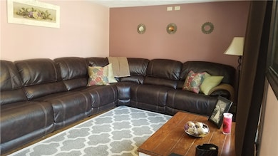 14 Campbell St, West Warwick, RI 02893 - photo 2