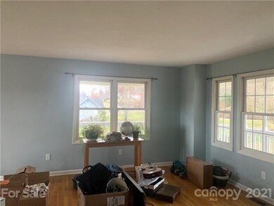 8 Golden Ln, Leicester, NC 28748 - photo 2