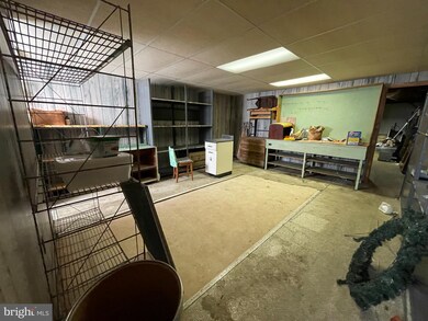 409 S 4th St, Reading, PA 19602 - photo 3