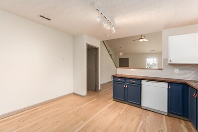 T 8247 Carano Way00016