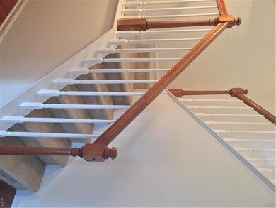 890 Fieldstone Trail, Easton, PA 18040 - photo 4