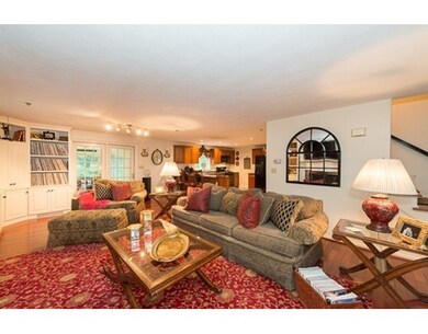 9 Gates Farm Cir, Haverhill, MA 01832 - photo 4