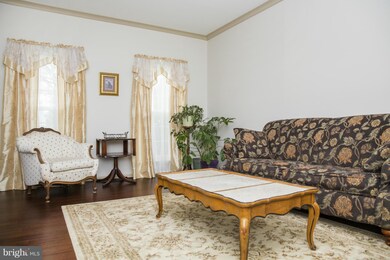 8514 Troutman Ct, Manassas, VA 20110 - photo 4