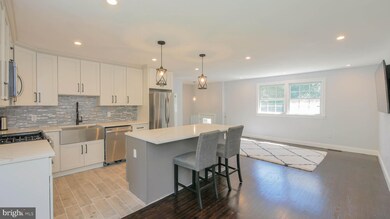 90 Chews Landing Rd, Clementon, NJ 08021 - photo 3