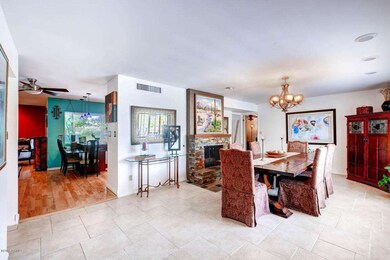 9074 N 28th St Phoenix AZ-large-007-Dini