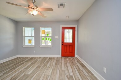 6143 Cavanaugh St, Houston, TX 77021 - photo 4