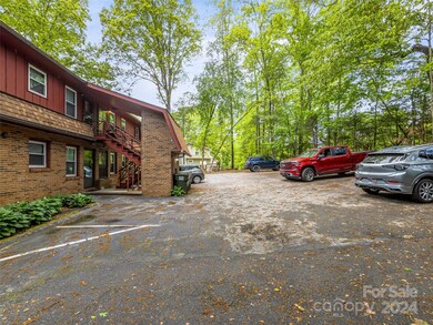 125 Atwood Dr, Hendersonville, NC 28792 - photo 6