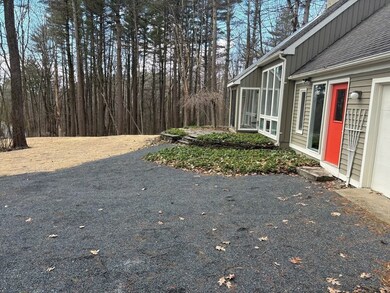 202 N Valley Rd, Pelham, MA 01002 - photo 4