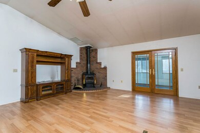 002_Living Room