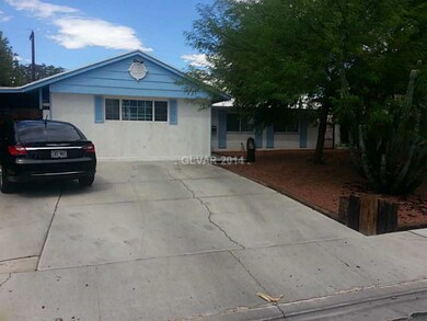 2266 Golden Arrow Dr, Las Vegas, NV 89169 - photo 5