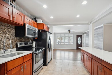 40 Sherman Ave, West Islip, NY 11795 - photo 7