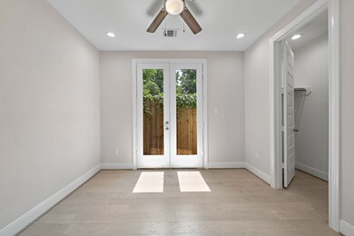 619 Mazal Ln, Houston, TX 77009 - photo 7