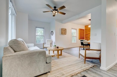 703 Taylor St, Des Moines, IA 50315 - photo 6