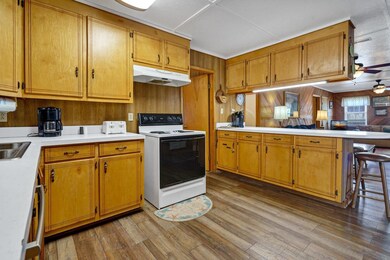 2702 Myrtle