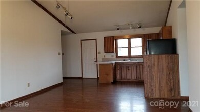 1226 Pleasant Grove Church Rd, Crouse, NC 28033 - photo 6