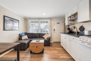 78 E Grand Ave unit 102, Old Orchard Beach, ME 04064 - photo 5