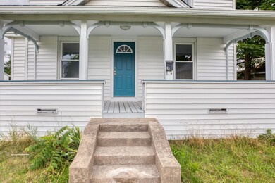 7 Maple St, Ludlow, MA 01056 - photo 4