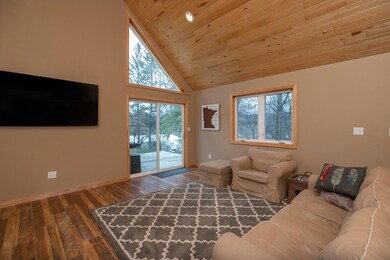 3-web-or-mls-03-Living Room.jpg