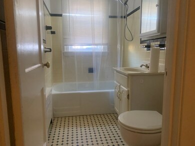 69 Fuller St unit 1, Waltham, MA 02453 - photo 5