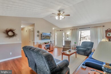 1523 Jacobs Rd, Martinsburg, WV 25404 - photo 4