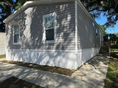 9353 Eden Dr unit 479, Tampa, FL 33610 - photo 4