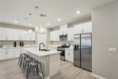 128 Chumash Cove, Perris, CA 92570 - photo 4