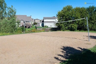 1209 SW Pebble Ln, Lee's Summit, MO 64082 - photo 7