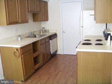 14909 Mckisson Ct unit B, Silver Spring, MD 20906 - photo 4
