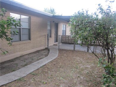 315 N 13th St unit B, Donna, TX 78537 - photo 4