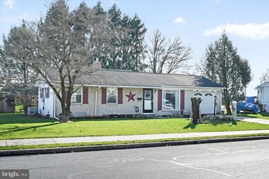 210 E Hemlock St, Palmyra, PA 17078 - photo 2